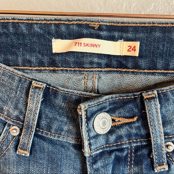 Levi’s Womens 711 Skinny Jeans Medium Wash - Picture 3 of 5